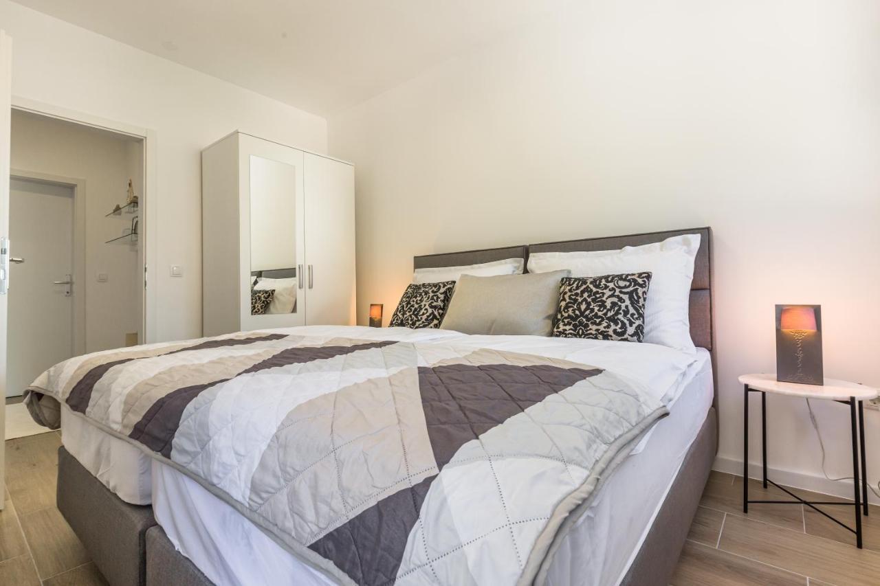 Luxury 2 Bedroom Apartment With Sea View Baska Voda Bagian luar foto