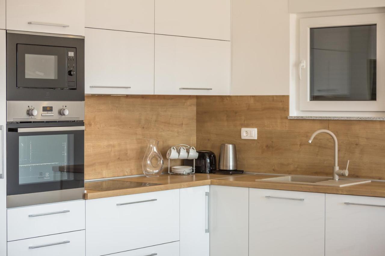 Luxury 2 Bedroom Apartment With Sea View Baska Voda Bagian luar foto