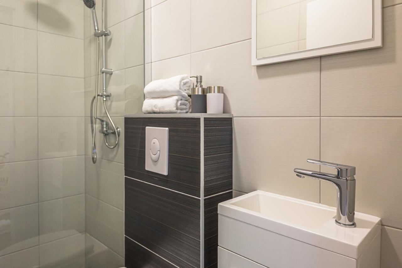 Luxury 2 Bedroom Apartment With Sea View Baska Voda Bagian luar foto