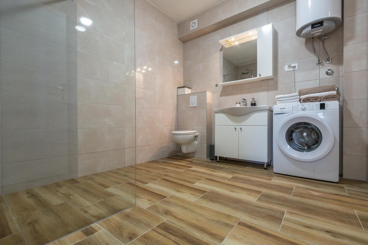 Luxury 2 Bedroom Apartment With Sea View Baska Voda Bagian luar foto